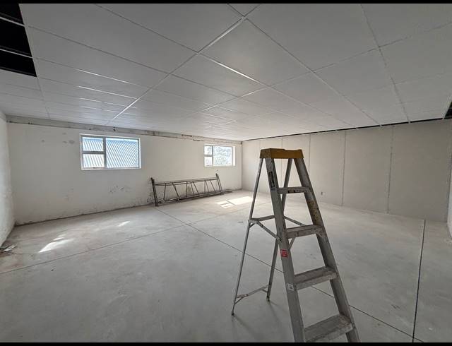 73M² OFFICE TO LET IN AUDAS ESTATE